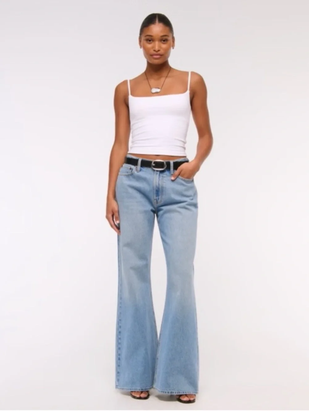 Abercrombie & Fitch‎ Medium Wash Mid Rise Baggy Boot Jeans- 27 Long